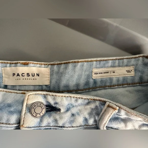 Pacsun Jean Shorts - Picture 2 of 3
